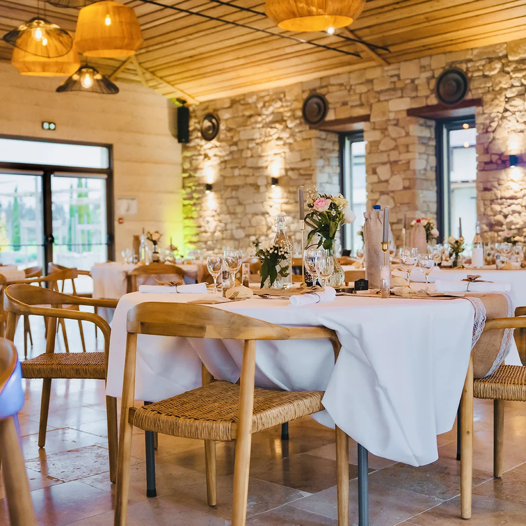 Salle mariage intérieur La Grange aux Camélias proche de Saint-Etienne 42